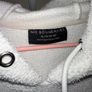 White men hoodie. No boundaries brand size xl